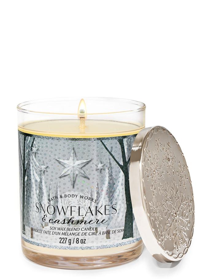 Bath & Body Works Snowflakes & Cashmere Single Wick Candle, 227 g / 8 oz
