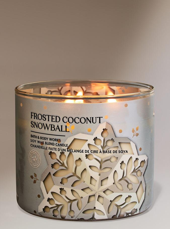 Bath & Body Works Frosted Coconut Snowball 3-Wick Candle, 227 g / 8 oz