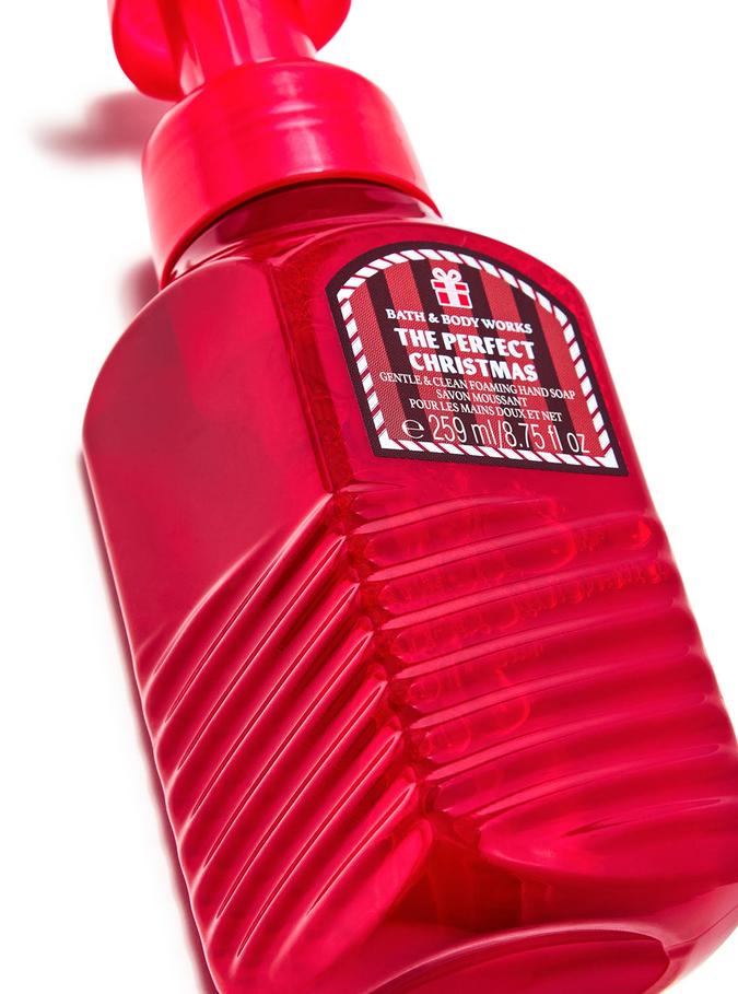 Bath & Body Works The Perfect Christmas Gentle & Clean Foaming Hand Soap, 259 ml / 8.75 Fl oz