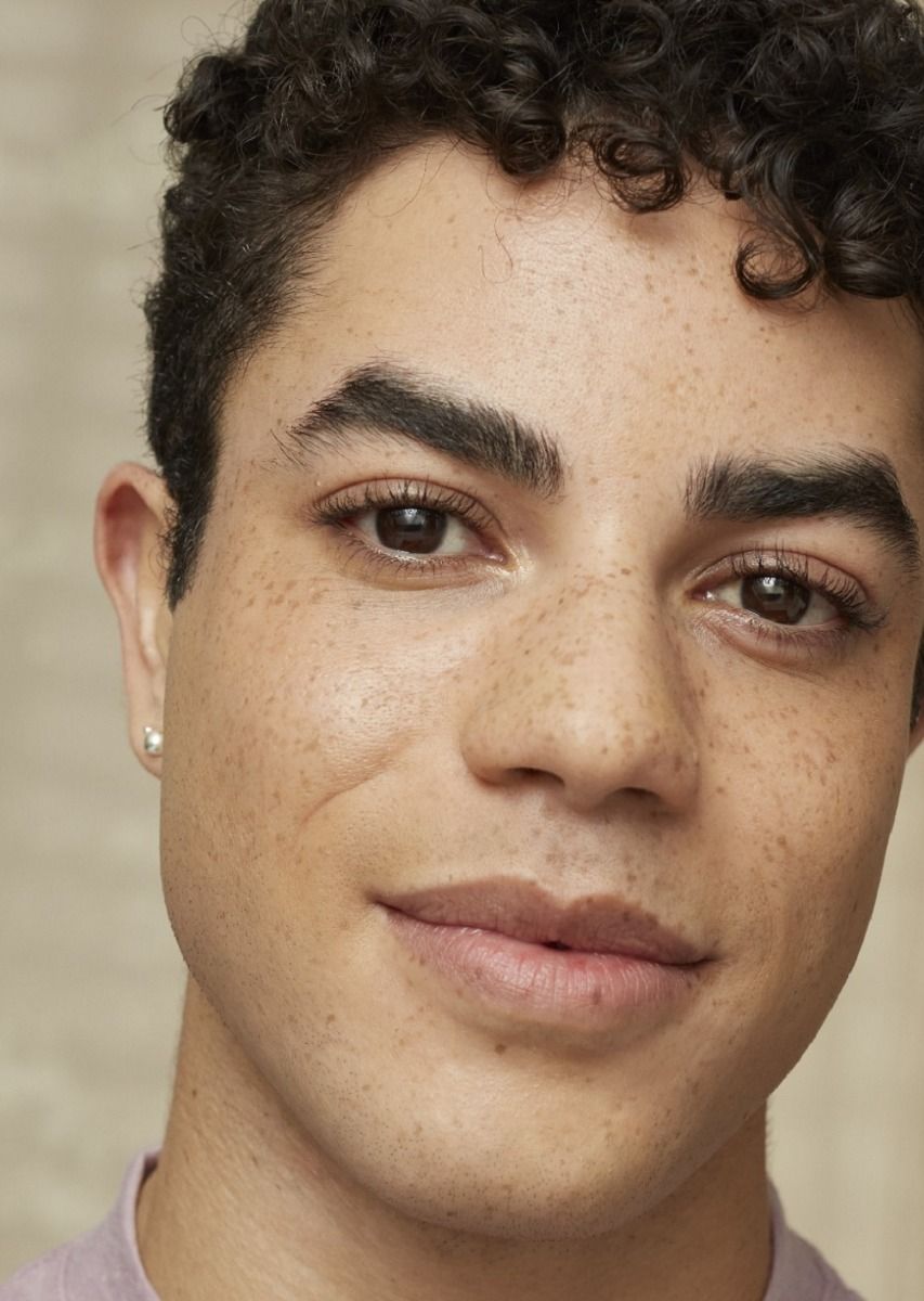 The Body Shop Tea Tree Face Base- Tan 1W, 9g