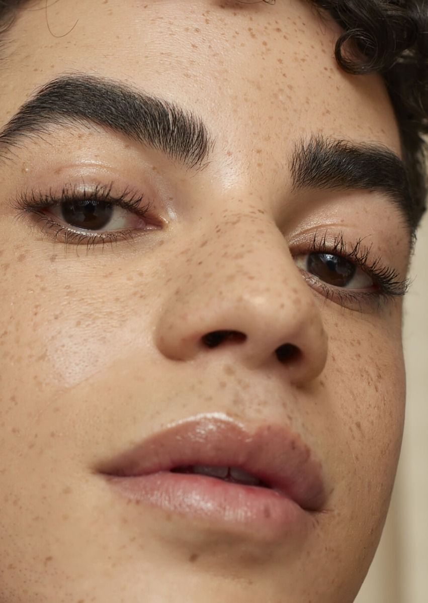 The Body Shop Sculpt It Brow Powder- Black Sculpt It, 3g