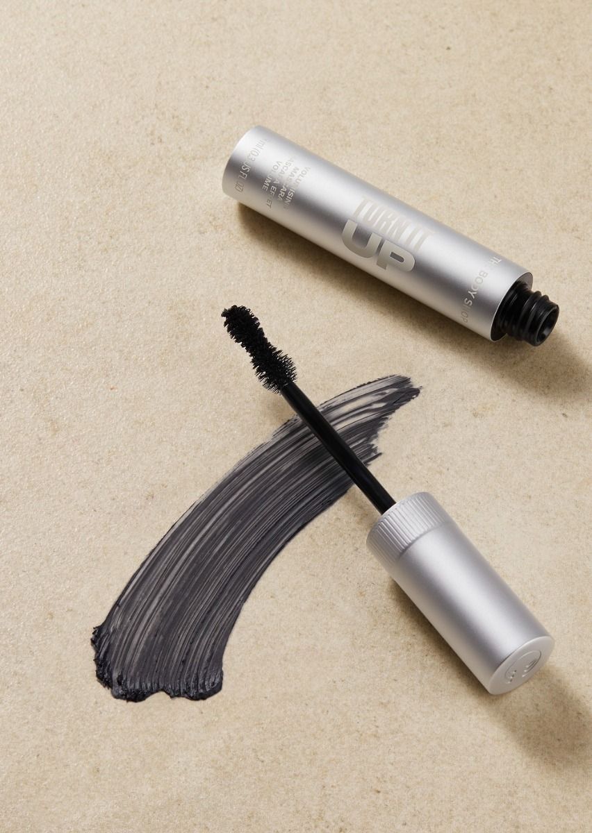 The Body Shop Turn It Up Mascara- 01 Black, 9ml Buy at Indicrest Image 3