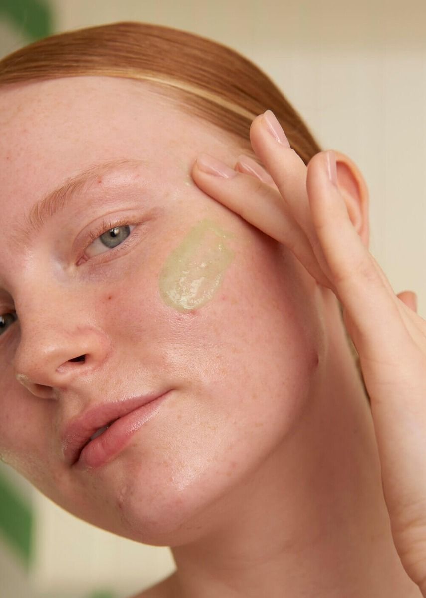 The Body Shop Tea Tree Skin Clearing Daily Scrub, 125ml