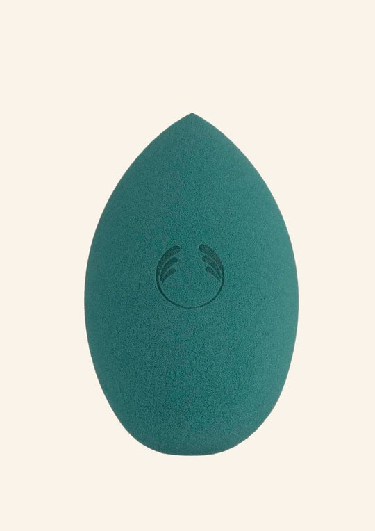 The Body Shop Complexion Blender, 1pc Buy at Indicrest