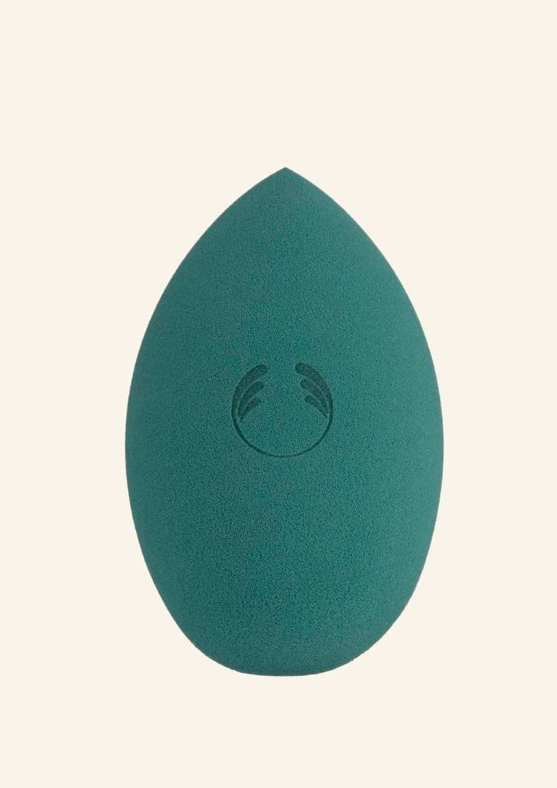 The Body Shop Complexion Blender, 1pc Buy at Indicrest