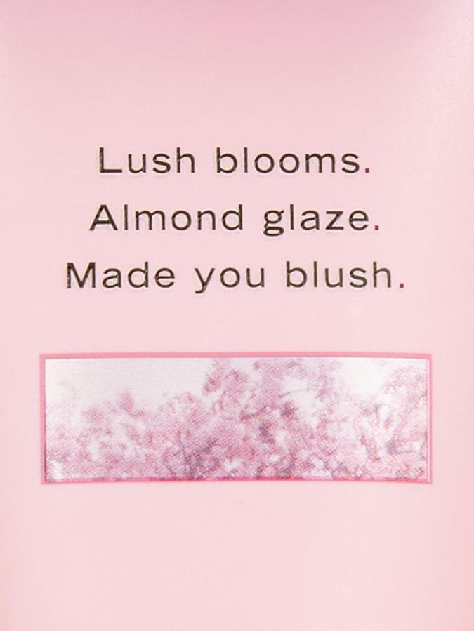 Victoria's Secret Velvet Petals Body Lotion, 236 ml/8 oz.