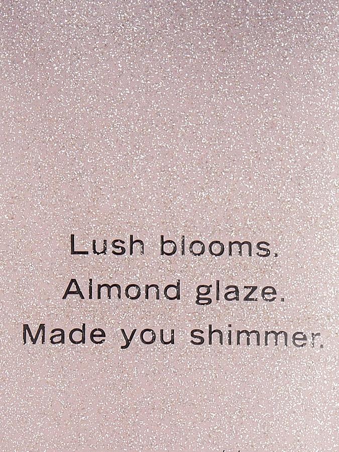 Victoria's Secret Velvet Petals Shimmer Body Lotion, 236 ml/8 oz.