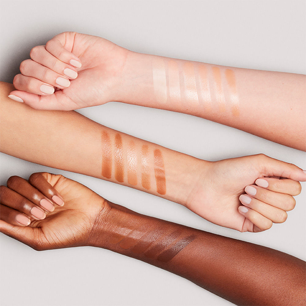 M.A.C Strobe Dewy Skin Tint - Deep Dark Plus, 1g Buy at Indicrest Image 6