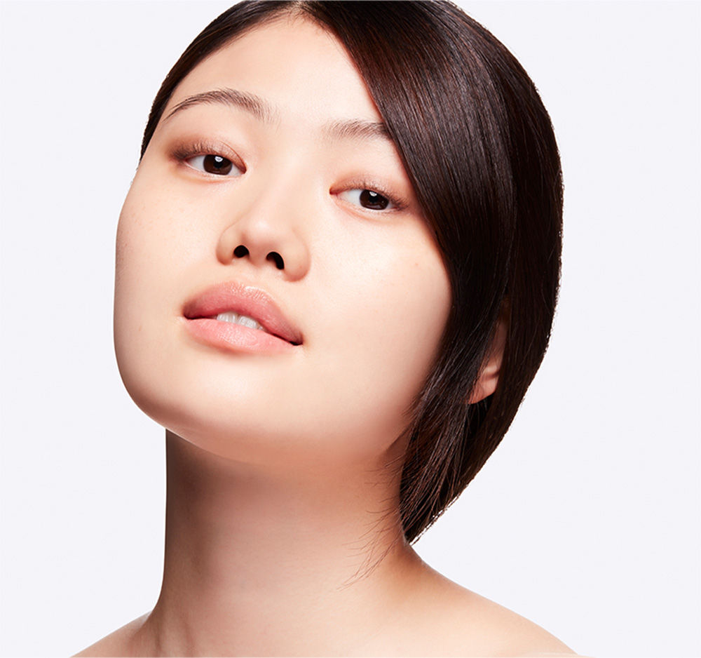 M.A.C Studio Radiance Moisturizing + Illuminating Silky Primer