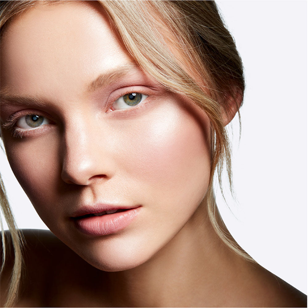 M.A.C Mineralize Skinfinish Highlighter - Soft & Gentle, Singles