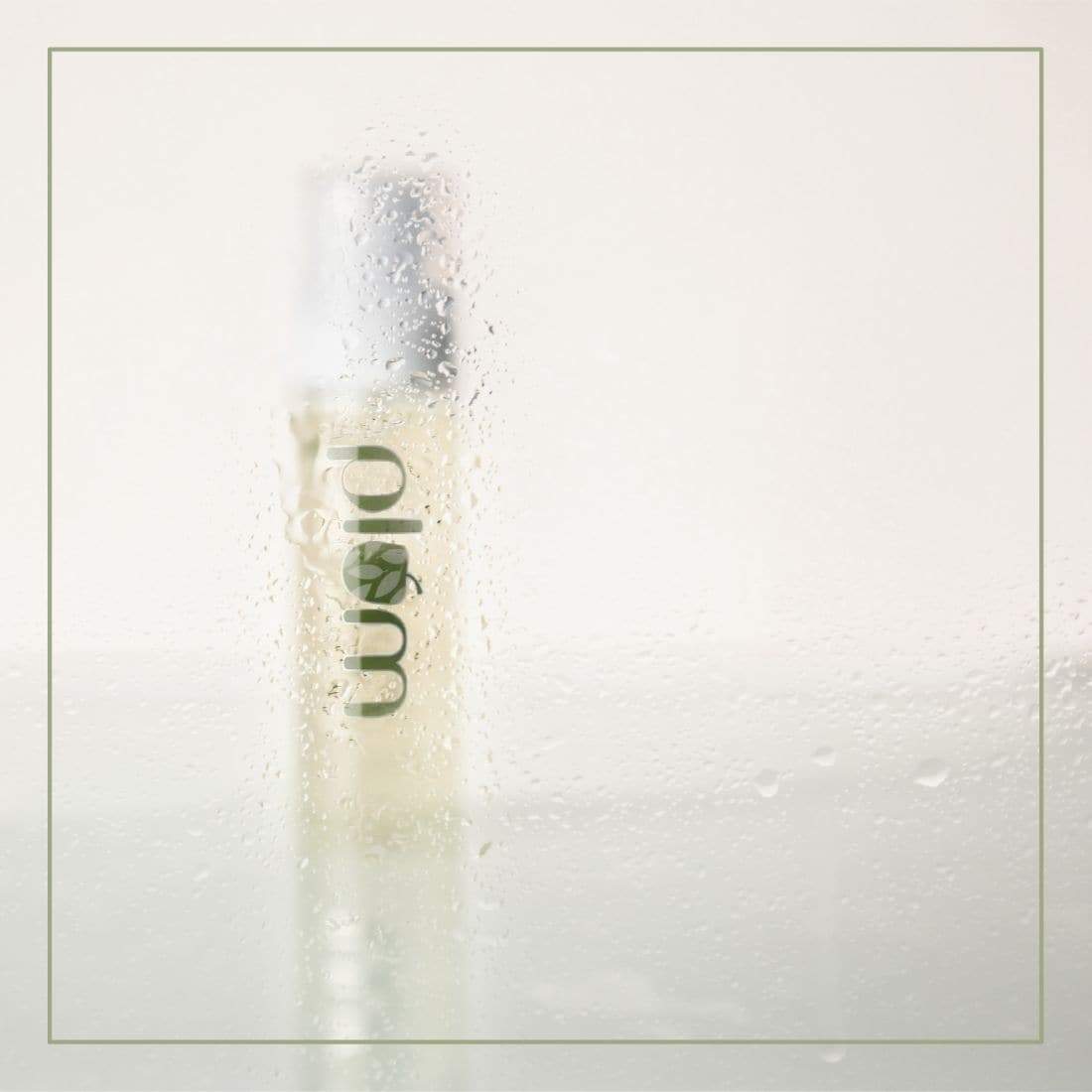 Plum Green Tea Revitalizing Face Mist | Fights Pimples | Controls Excess Oil | Instantly Nourishes, 100ml