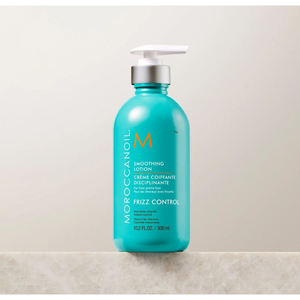 Moroccanoil Frizz Control Smoothing Lotion with Argan Oil for Medium Curly Coarse Hair, 300ml