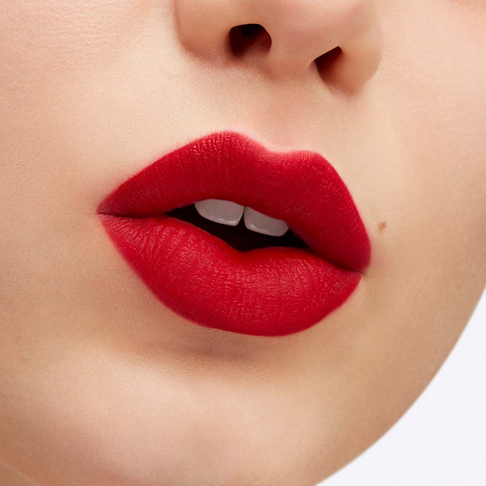 M.A.C Ruby's Crew: Retro Matte Liquid Lipcolour - Ruby Phew!, 5ml Buy at Indicrest Image 5
