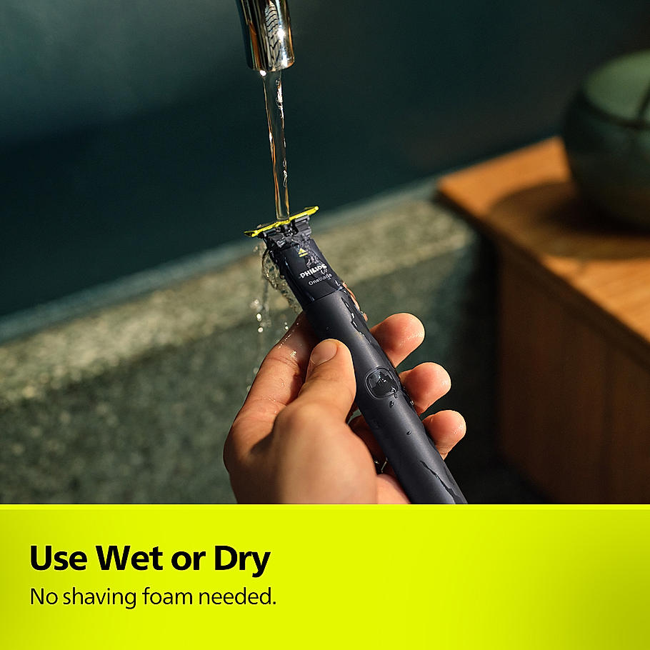 Philips OneBlade - | Replaceable Blades | Includes 2 Replaceable Blades | QP220/51