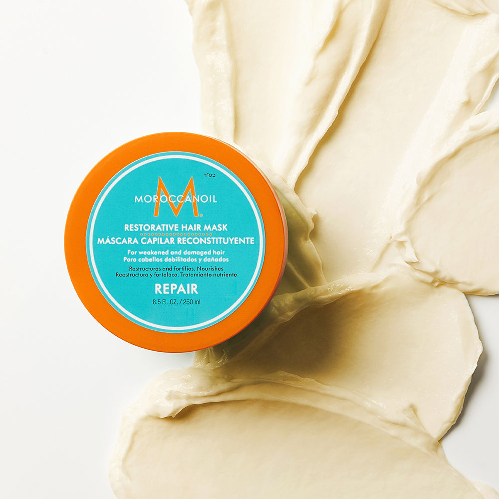 Moroccanoil Restorative Hair Mask | Argan Oil, Shea Butter & Protein | Strengthens Repairs Damaged Hair, 250ml