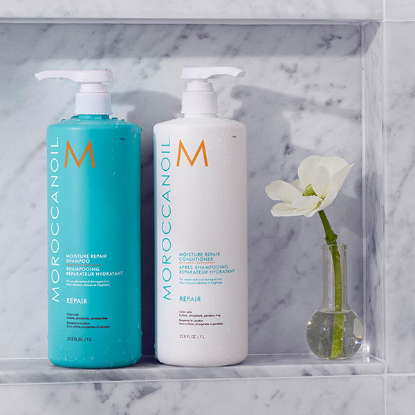 Moroccanoil Moisture Repair Conditioner | Argan Oil & Keratin | Repairs & Strengthens Damaged Hair, 500ml