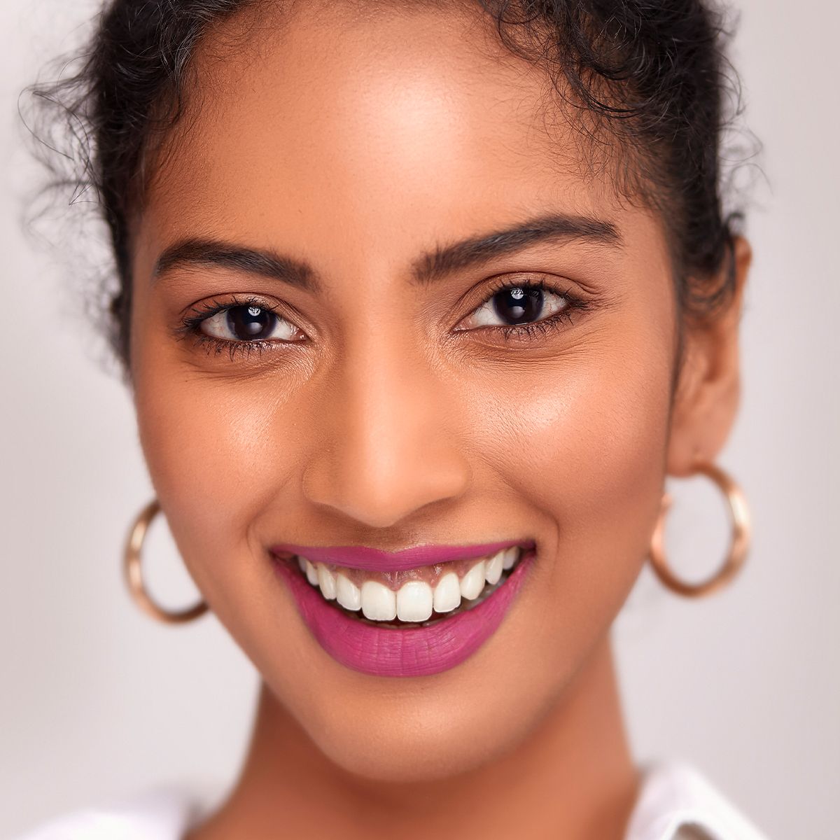 Mamaearth Naturally Matte Liquid Lipstick, 3ml | Berryddict Magenta - Image 2 - Buy from Indicrest