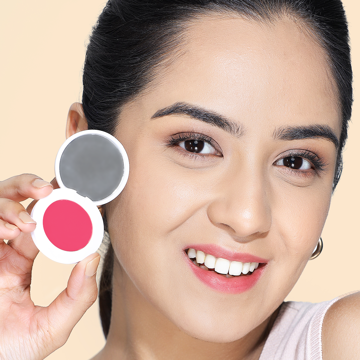 Mamaearth Nourishing Natural Lip Cheek & Eye Tint with Vitamin C & Beetroot, Beet Red, 4g - Image 4 - Buy from Indicrest