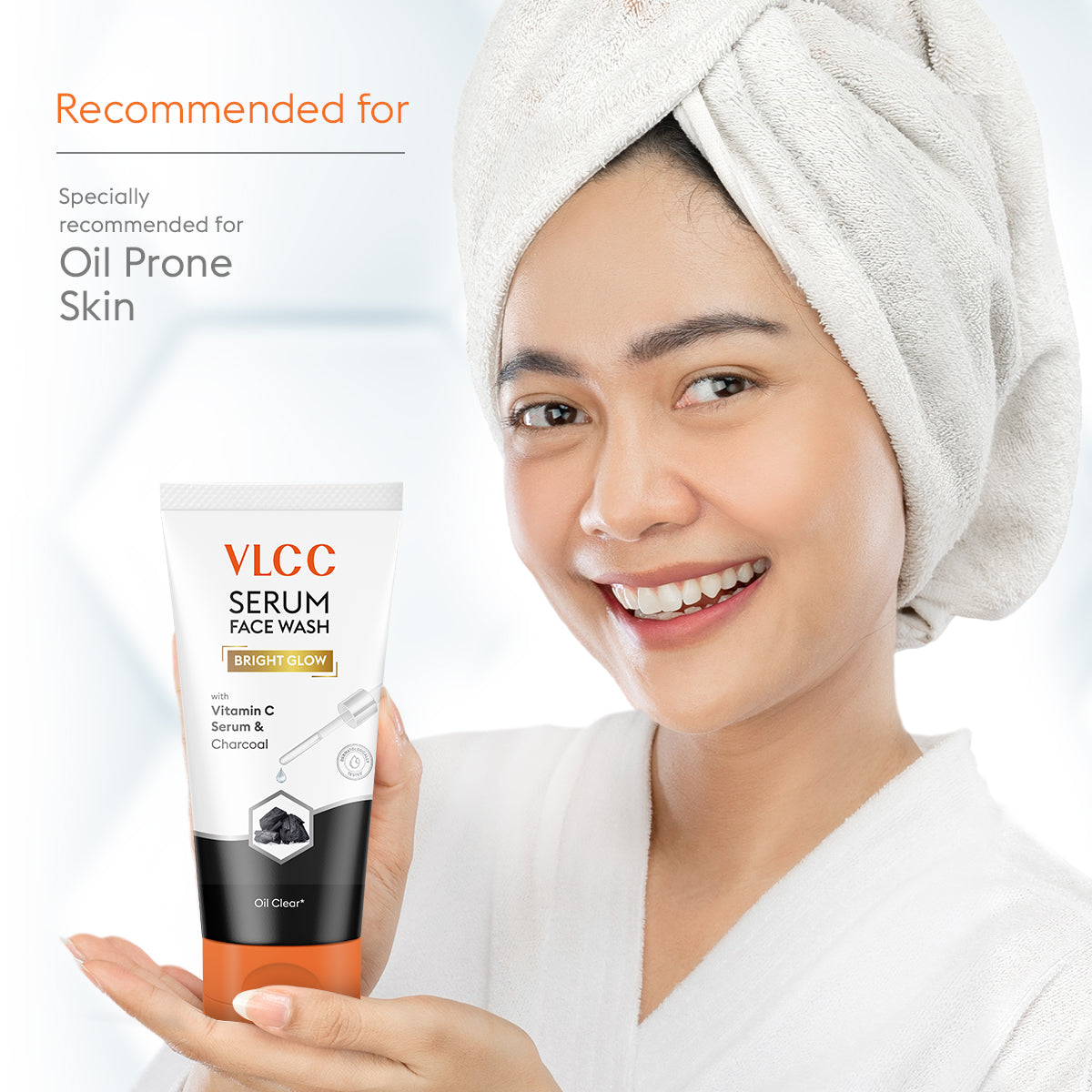 VLCC Bright Glow Serum Face Wash with Vitamin C Serum and Charcoal - 100ml - Image 4 - Buy from Indicrest