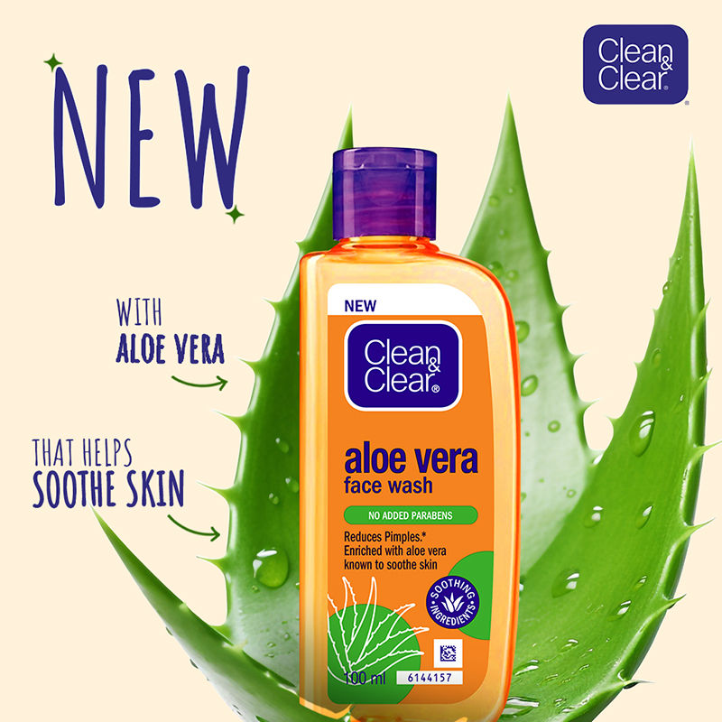 Clean & Clear Aloe Vera Face Wash - Gentle Hydrating Cleanser for Oily Skin & Reduces Acne In 7 Days, 100ml