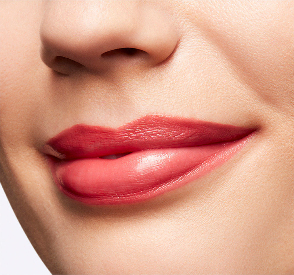 M.A.C Lustreglass Lipstick - Gummy Bare, 3g