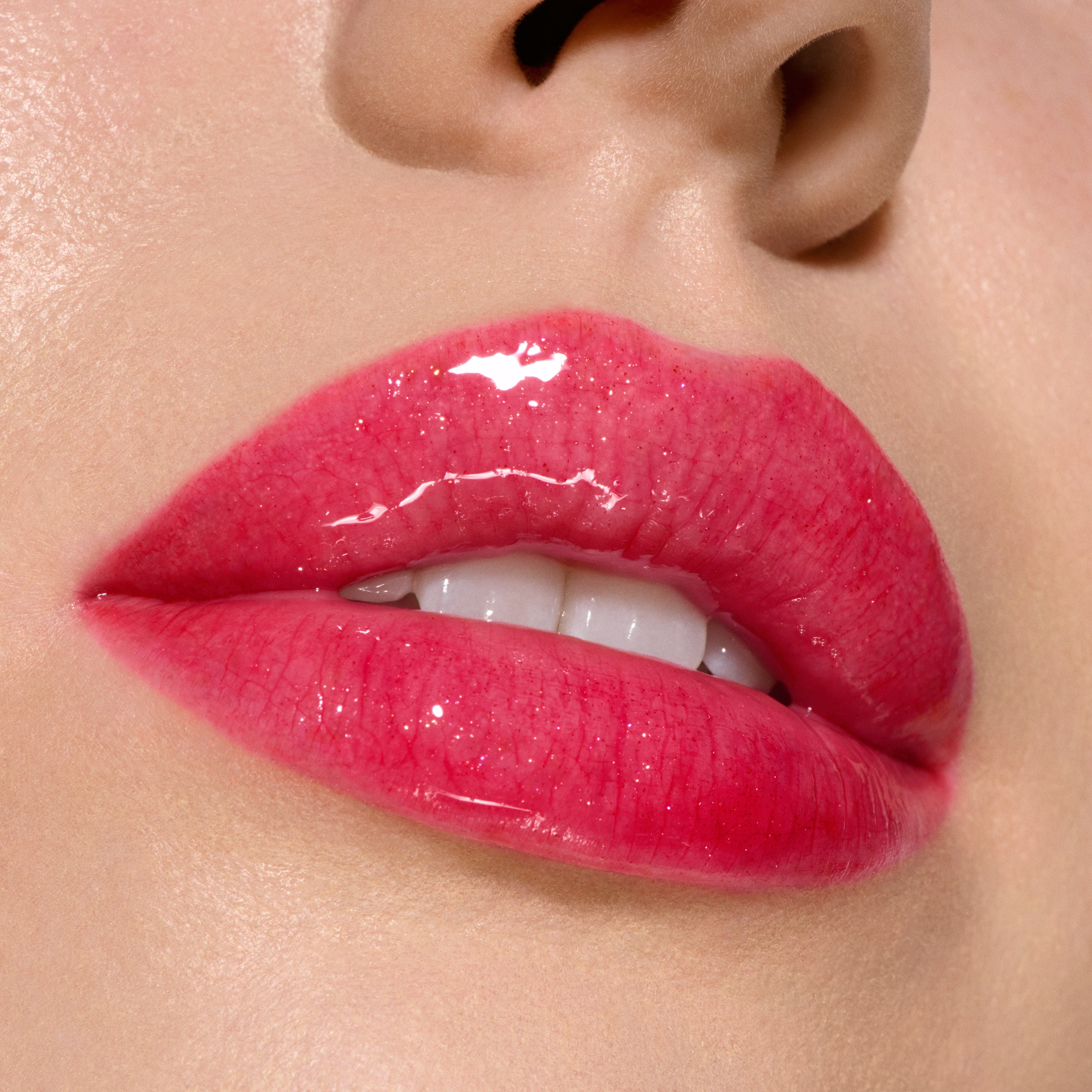 M.A.C Viva Glam Lipglass Air-Viva Kimmitment, 5ml Buy at Indicrest Image 4