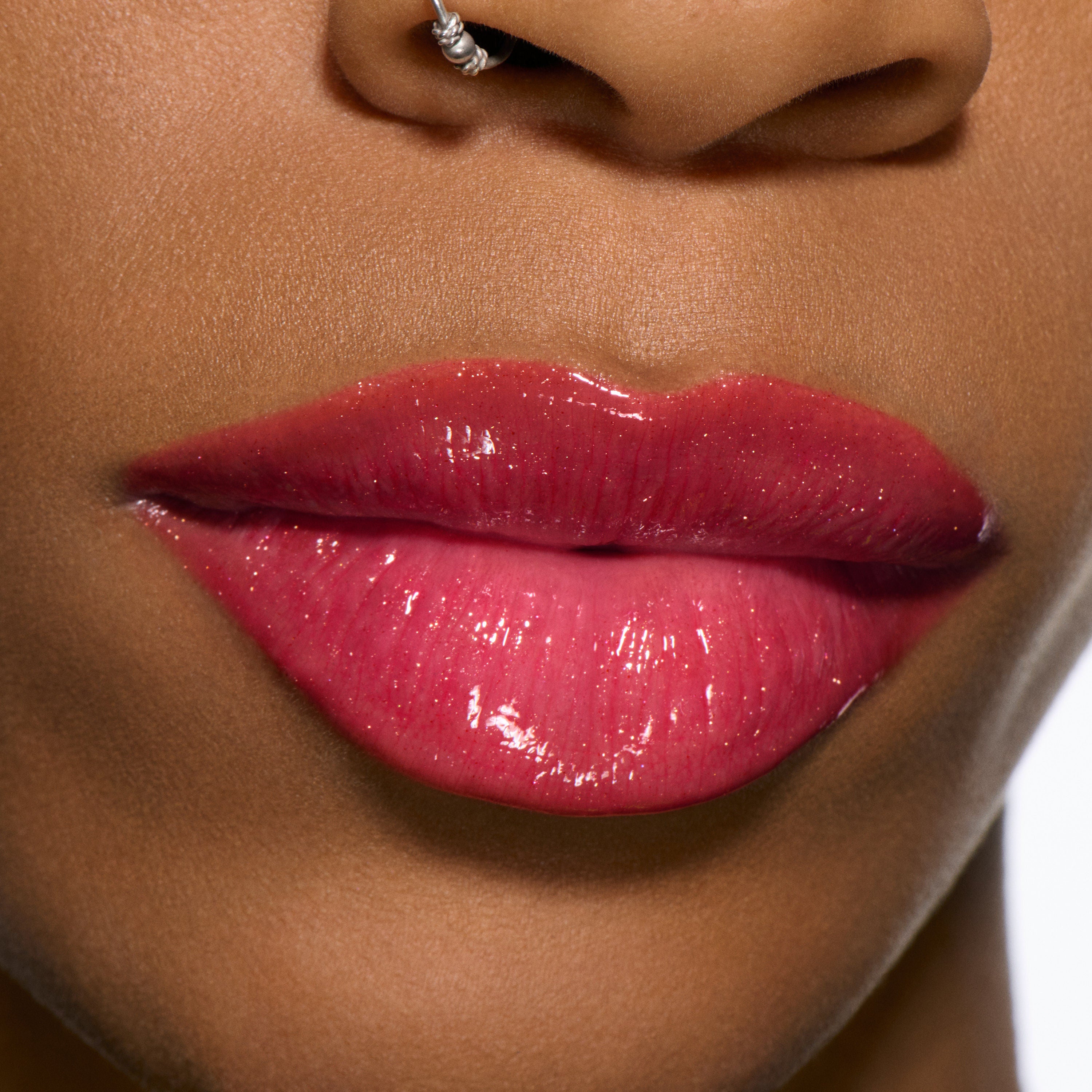 M.A.C Viva Glam Lipglass Air-Viva Kimmitment, 5ml Buy at Indicrest Image 6