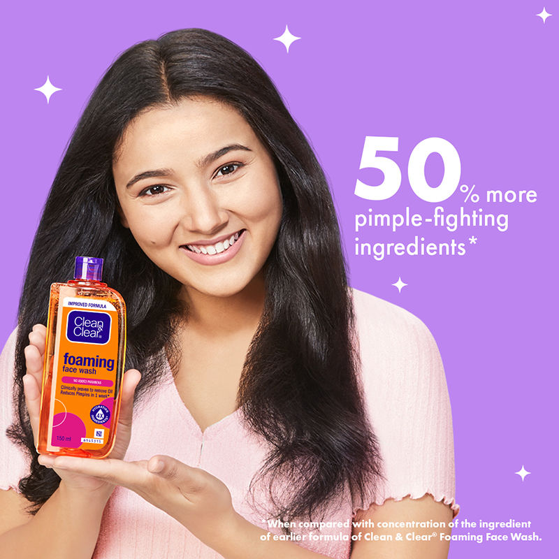 Clean & Clear Foaming Face Wash - Hydrating Cleanser for Oily Skin & Reduces Acne In 7 Days, 150ml