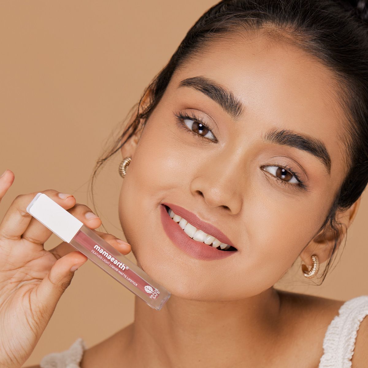 Mamaearth Feather Light Liquid Matte Lipstick, Nude Punch, 3.5ml - Image 2 - Buy from Indicrest