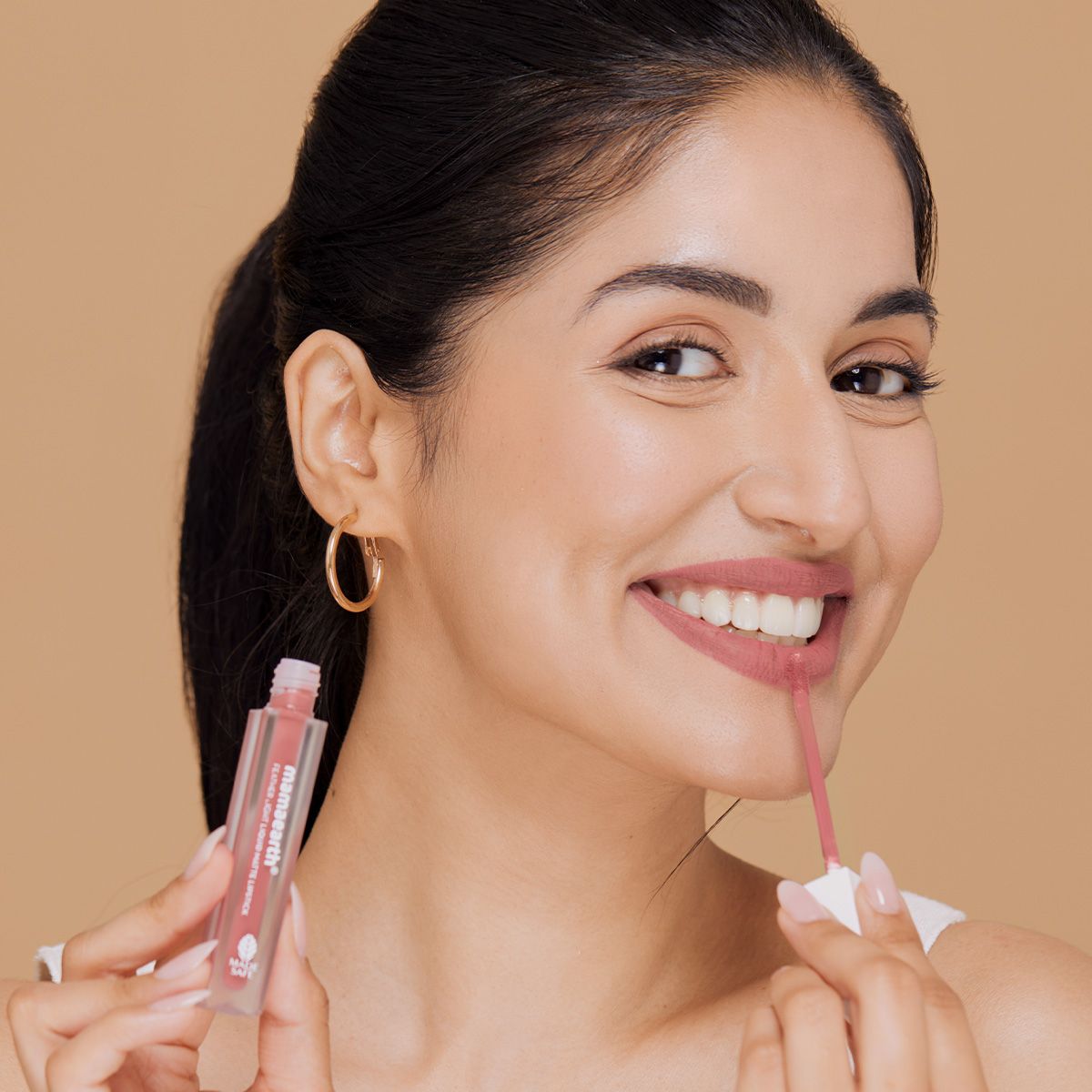 Mamaearth Feather Light Liquid Matte Lipstick, Nude Rose, 3.5ml - Image 2 - Buy from Indicrest