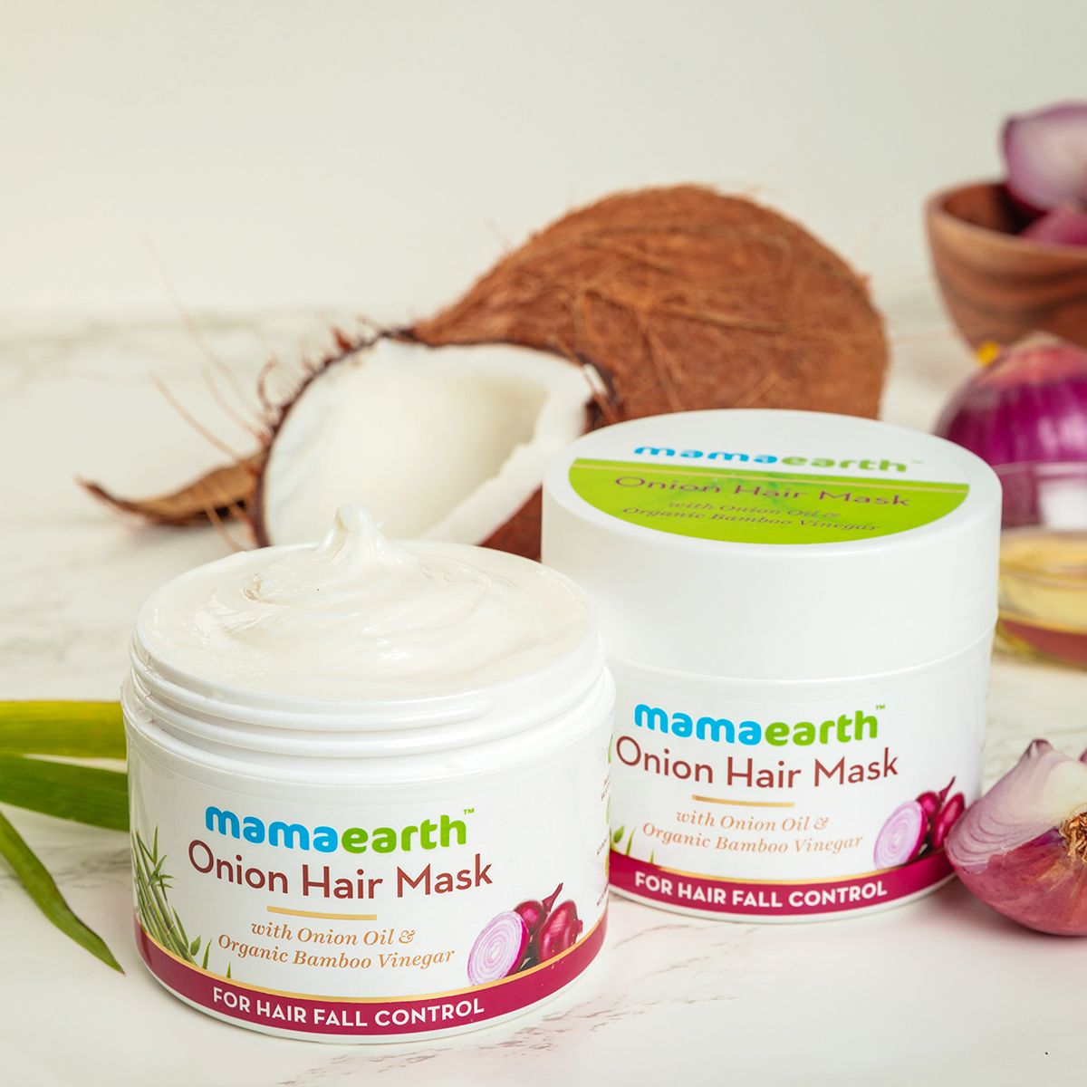 Mamaearth Onion Hair Mask, For Hair Fall Control, With Onion Oil and Organic Bamboo Vinegar, 200ml - Image 2 - Buy from Indicrest