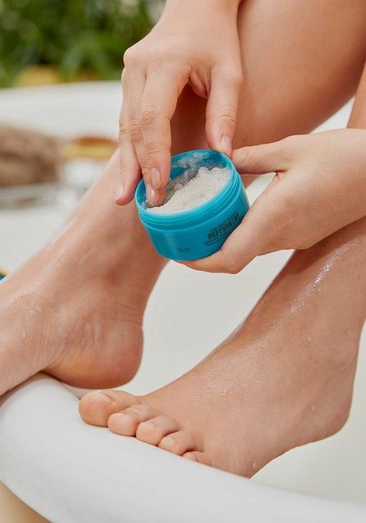 The Body Shop Peppermint Soothing Foot Scrub, 100ml Buy at Indicrest Image 3