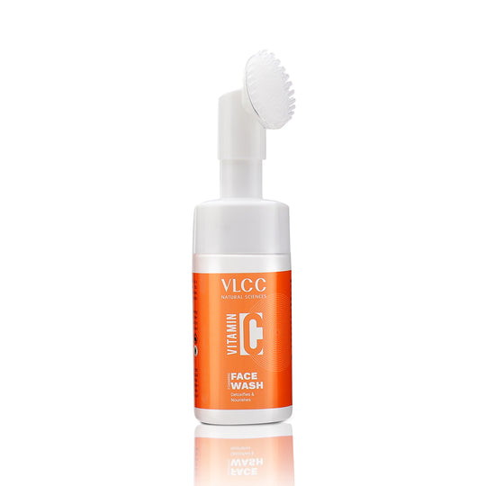 VLCC Vitamin C Foaming Face Wash  - 100 ml - Buy from Indicrest